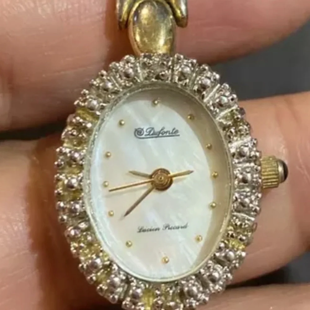 💎 Lucien Piccard Ladies Dufonte Vintage Quartz Diamond faced lined & Gold Watch